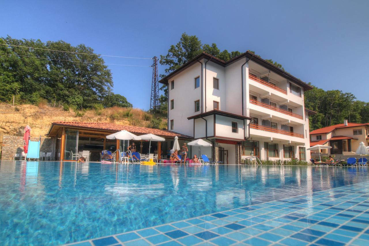 Eco Park Shkorpilovtsi Aparthotel Exterior foto